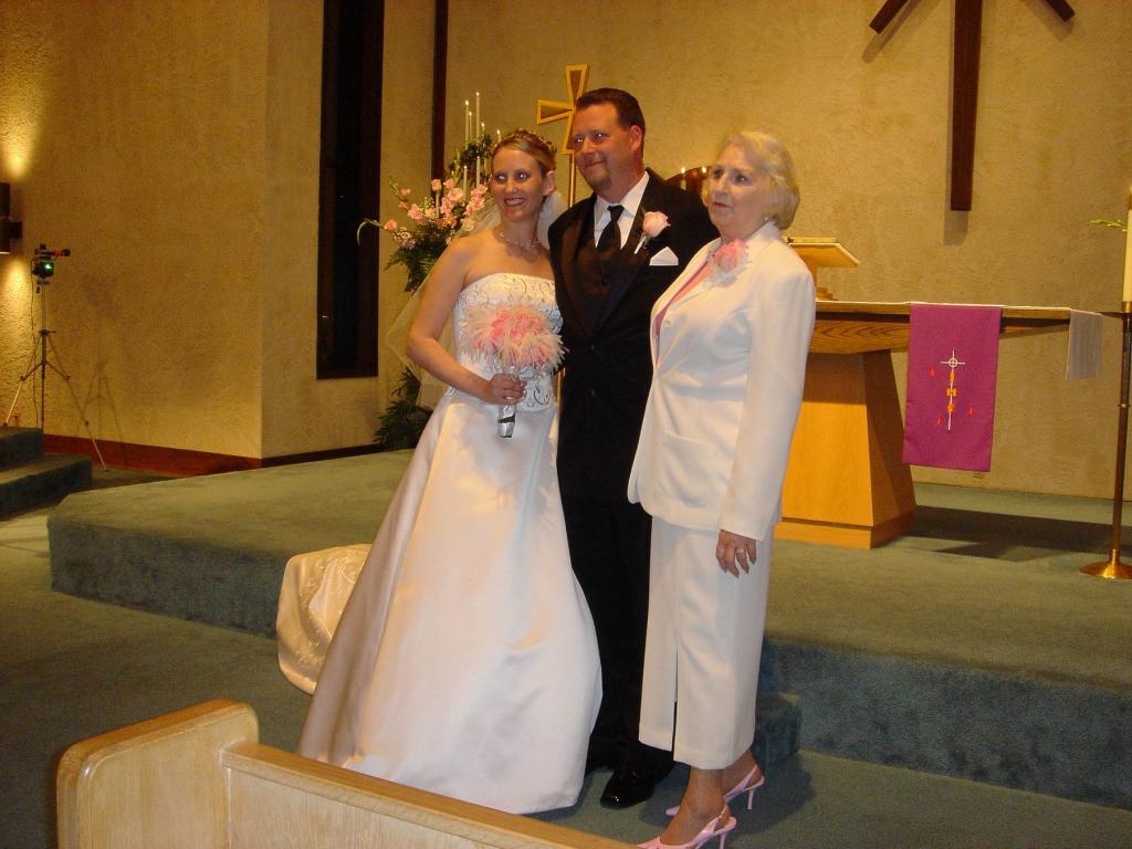 2005/03(March)/02(Mount-Wedding)/1024x768_2005-03-05 18-58-18.JPG